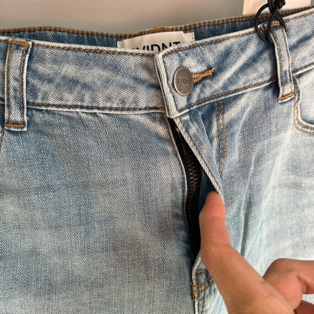 Evidnt Verona Womens Skinny Ankle Distressed Jeans Sz 29 Light Wash - Picture 3 of 9